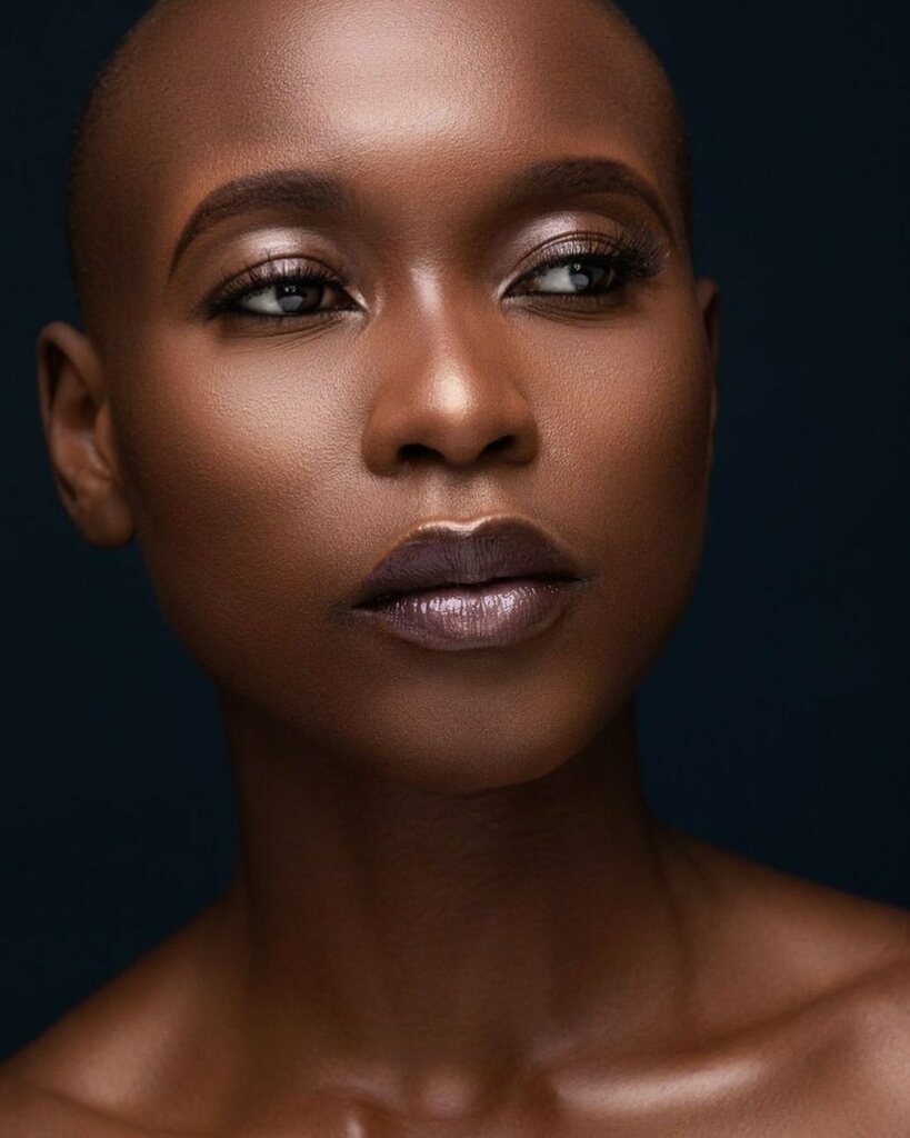evonmagazine's tweet photo. FOCUSED #Model @heycocohead X #Photographer @duduimages #MakeupArtist @honiglam_makeover
•
•
•
#duduisback #duduimages #backtostudio #beautyphotography #beautyphotographers #beautymodels #nigeriamodels #londonmodels #afrohairbeauty #darksingirls #d… https://t.co/7lZmPa5ty8 https://t.co/n1TABL6tOq