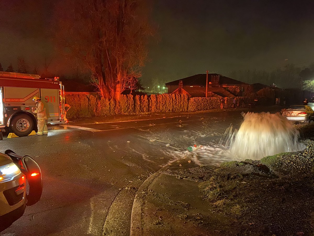 BurnabyRCMP's tweet image. As if we weren’t drenched enough... a single vehicle has struck a fire hydrant. The driver tried to run. He’s in custody now and alcohol is suspected. Two homes are flooded at Royal Oak and Marine Drive. @BurnabyFireDept is on scene working to limit the damage.#BurnabyFrontline