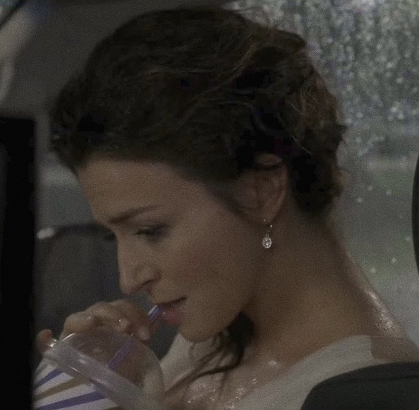 to all my greys moots if you’re having a hard time eating this is a safe thread of some characters eating that helps me :)