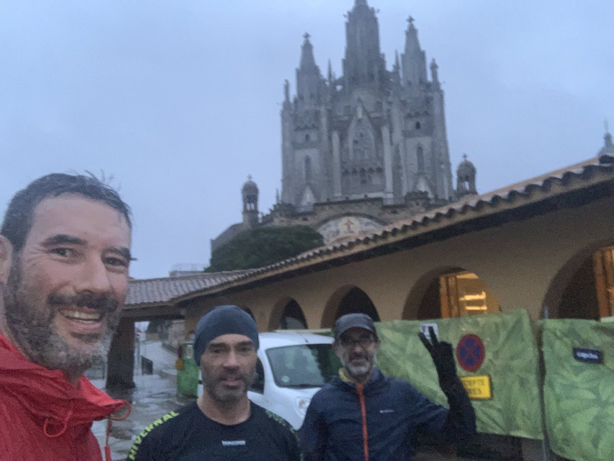 xisco_brownie's tweet photo. Ni pluja, ni neu, ni fred...
#frikisalpoder
#mapasionacorrer https://t.co/uOU6gpYvX9