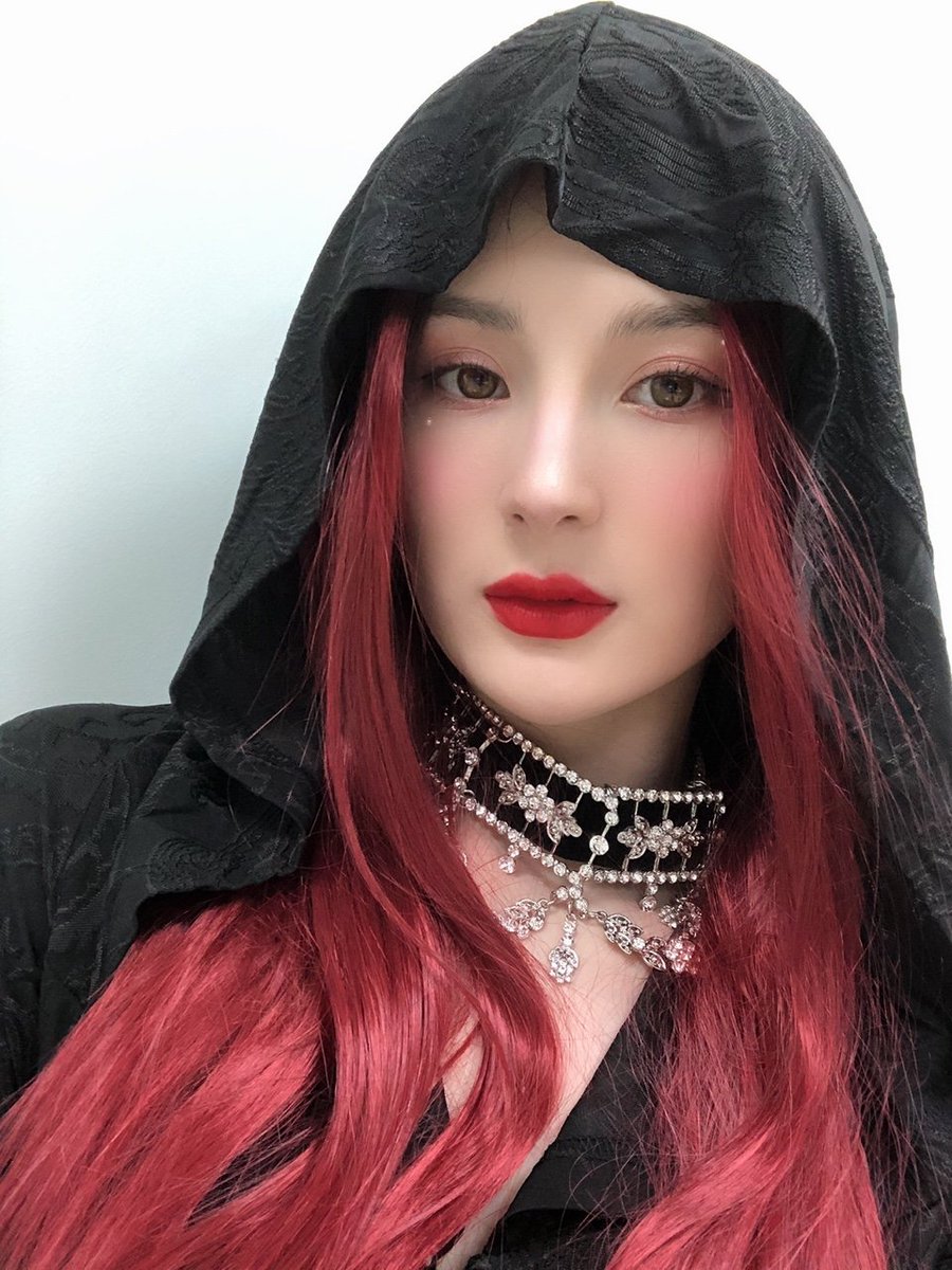 ilsiushca's tweet photo. Светлана (соло)
Сценическое имя: LANA
День рождения:23 ноября 1996
Позиция: вокалистка, танцорка , композитор , модель
Агентство: HiCC Entertainment
Участвовала в Produce Camp 2020
Дебютная песня : Take the wheel
Фандом : LUMINOUS
#lana #luminious https://t.co/PKHmkfqOQ4