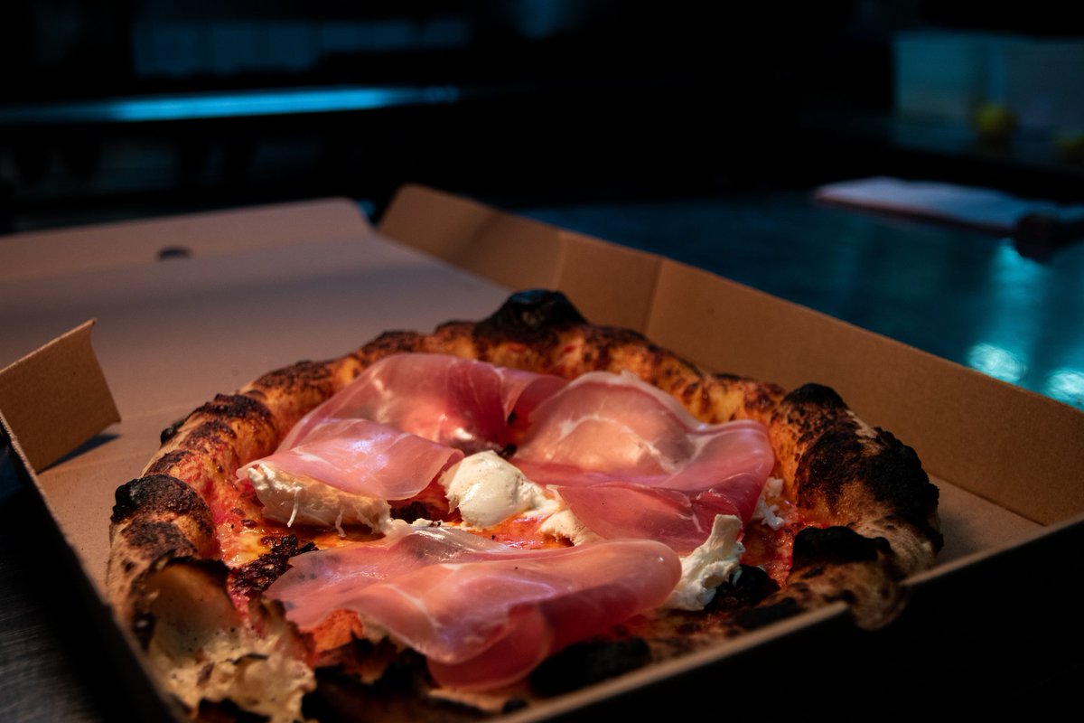 albaciobristol's tweet photo. Delivery and take away is back!
#delivery #deliveroo #deliciousfood #italian #italiantakeaway #delicious #albaciobristol #ubereats #delicious #deliciousitalian #italy🇮🇹 #italianfood #properfood #pasta #pastalover #pastalovers
#pizzanight #pizza #pizzatime #pizzapizzapizza https://t.co/01h3RSqEtp