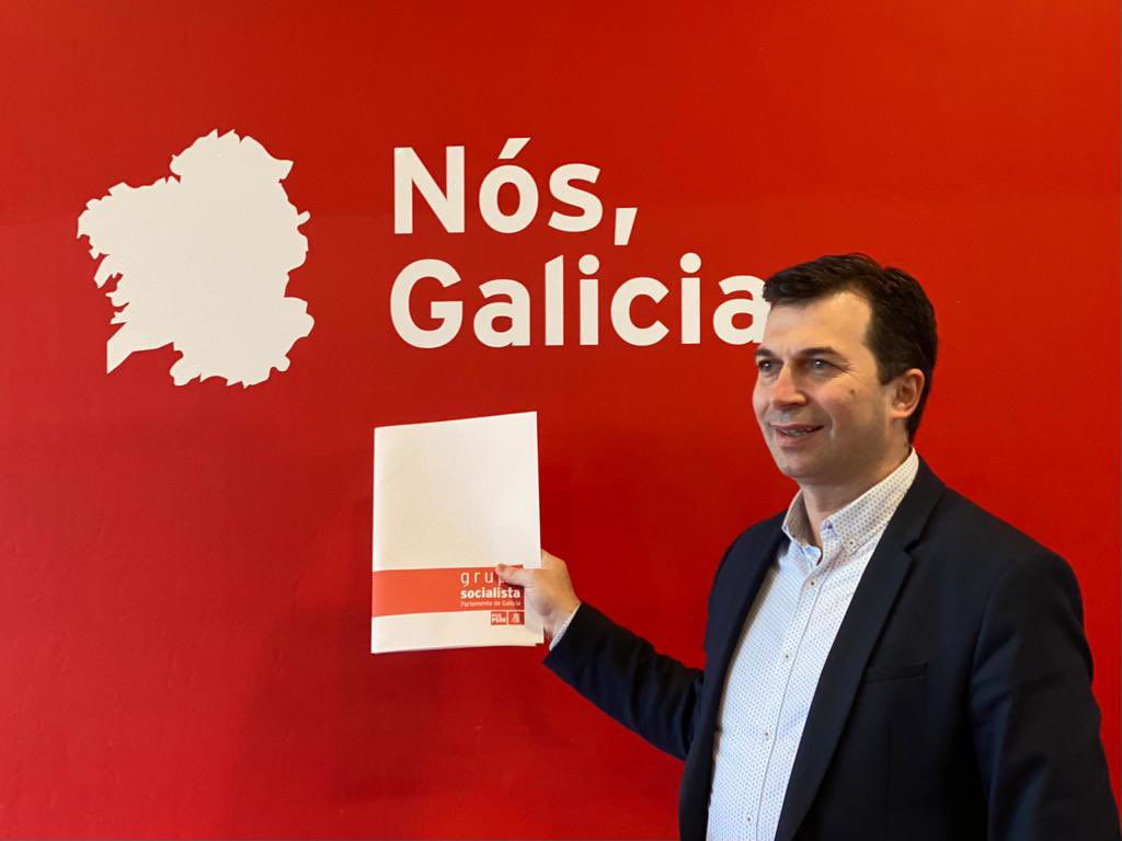 G_Caballero_M's tweet photo. 🌹🌹 Abrimos hoxe a xuntanza interparlamentaria socialista do 2021 co compromiso de servir aos galegos e galegas: servizos públicos, máis sanidade, plan de vacinación, apoio aos sectores económicos, reactivación. Defendamos ás persoas fronte á crise.

#NósGalicia https://t.co/PZST7dHWDQ