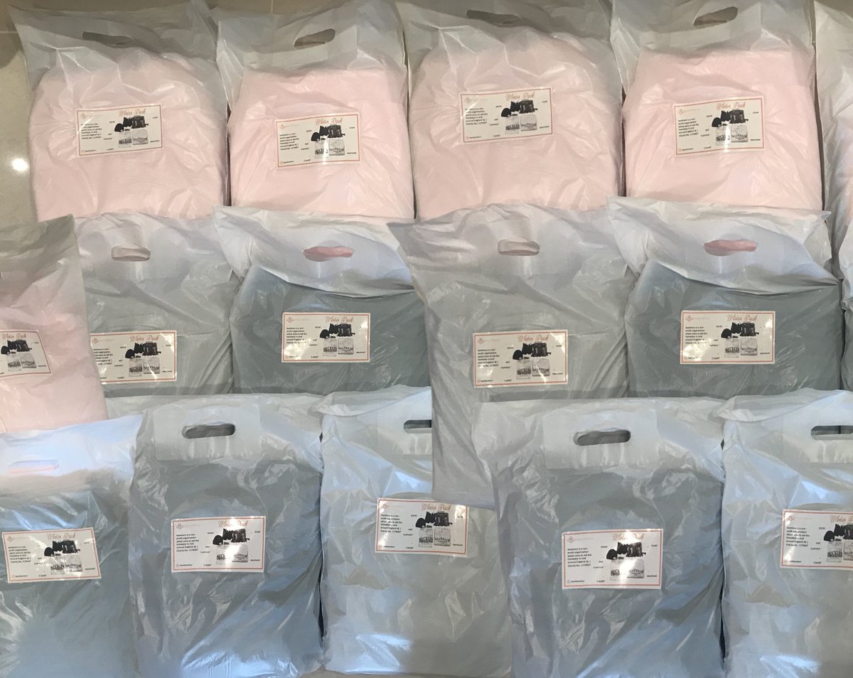 beethereMCR's tweet photo. Introducing Beetheres Winter Pack! 

Beethere are expanding! And now have  a team and homeless run set up in London ! 

So later this month we will be distributing our Winter pack to the homeless in and around central London and Manchester🙌🏽 

More footage and content coming soon https://t.co/1puI34X2Jr