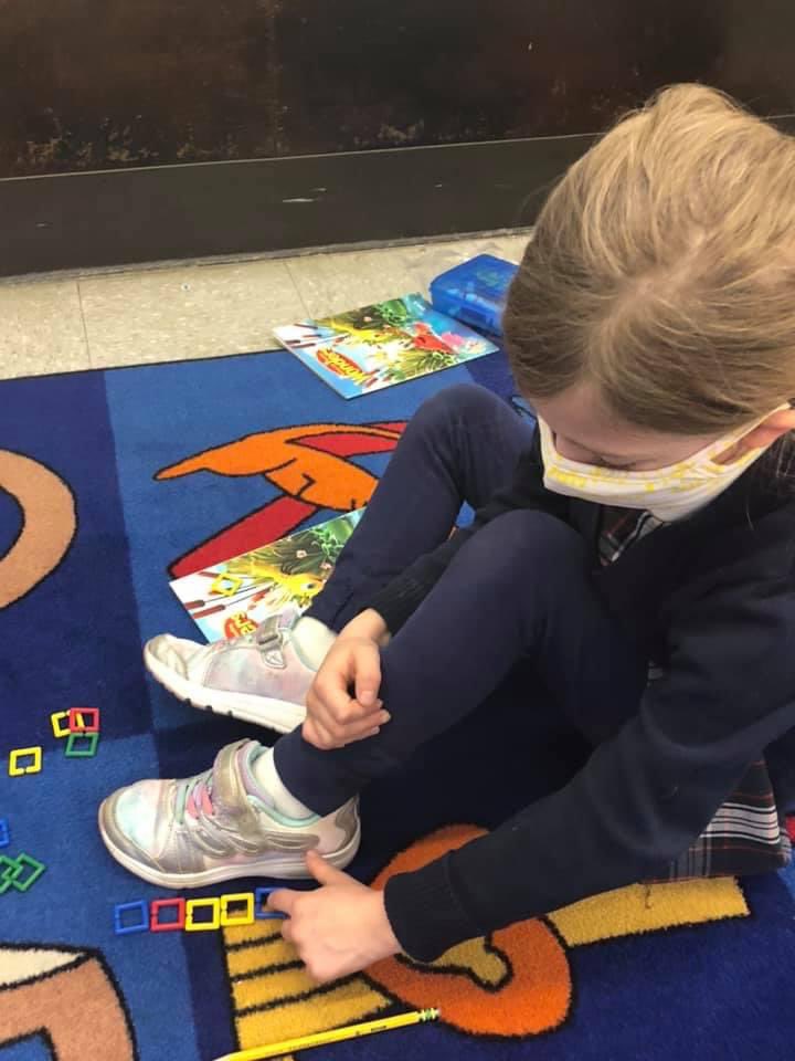 Strochschool's tweet photo. How do our St. Roch Kindergarten students “measure up?”  We are having a lot of fun starting our Math unit on measurement.  From brainstorming measurement words, to comparing and describing objects, to learning how to measure using links, there is no limit to learning. https://t.co/4DfMn0fmFZ