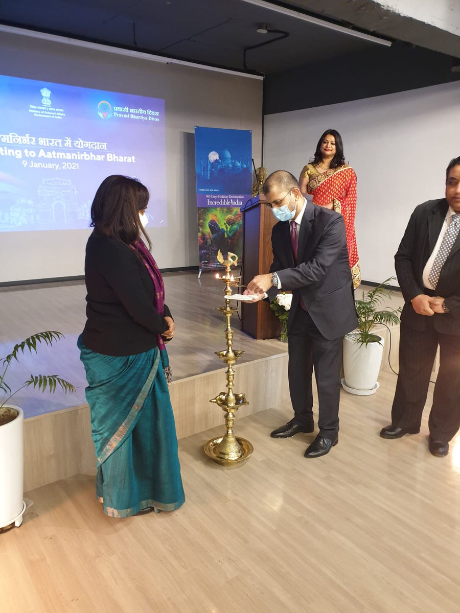 IndiainROK's tweet photo. @IndiainROK celebrated #PravasiBharatiyaDivas2021 with vibrant Indian community depicting the diversity of India. 

@ambsripriya delivered congratulatory remarks. @IndianDiplomacy @OIA_MEA @MEAIndia https://t.co/N96GVnve3J