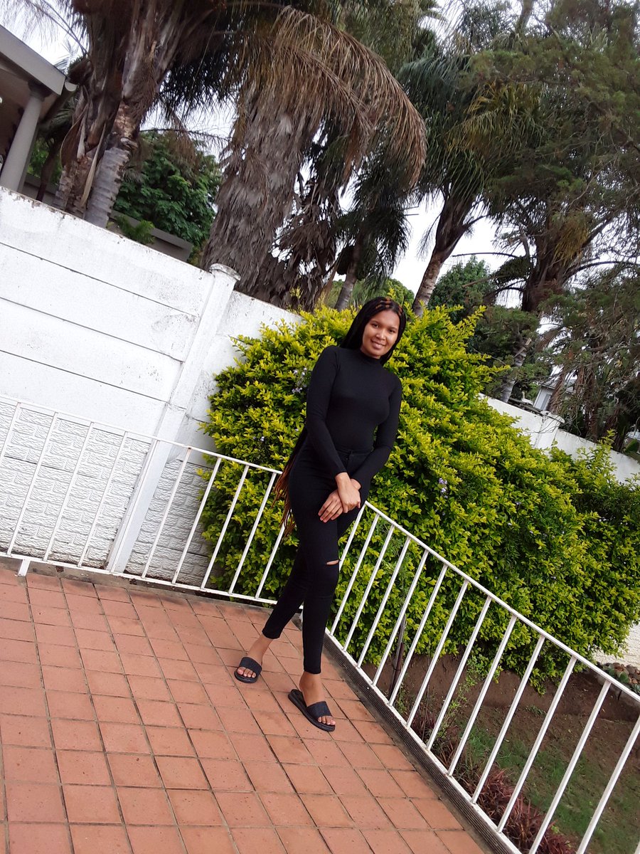 FairZerka's tweet photo. Black is Beautiful ❤🖤 https://t.co/7dLLFLuRSl