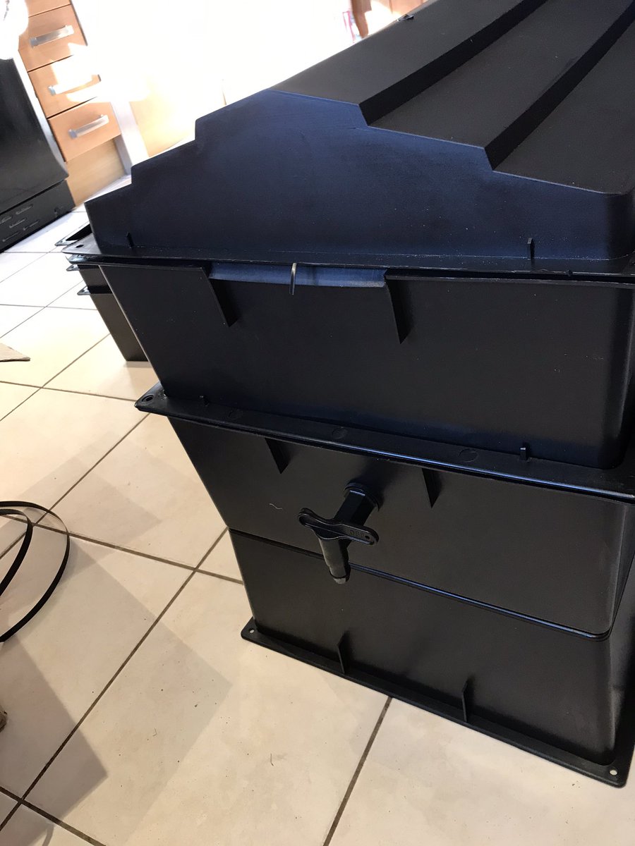 Rachellodonnell's tweet photo. Very excited about our new wormery @wormcity looking forward to being able to process more of our home waste and produce more compost and our own plant food. Just need to read the instructions now and make sure I don’t kill them!#Sustainability #worms #littlethingsmakeadifference https://t.co/ps3oP5ScW3