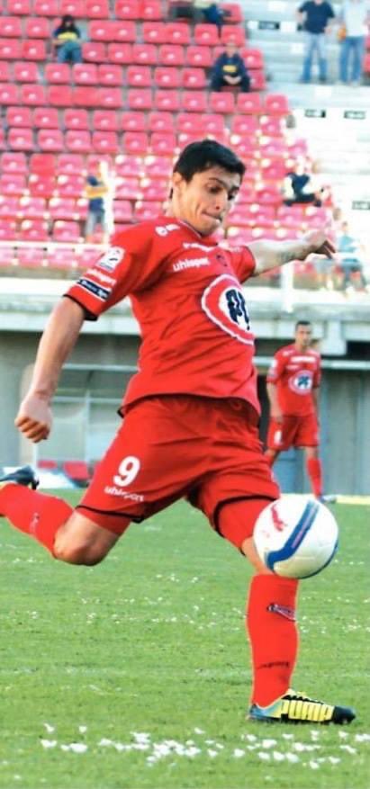 Tibuvazquez's tweet photo. Que sea hoy el día que la gente tanto espera !!! #vamosÑublense https://t.co/FuhZHvrlrB