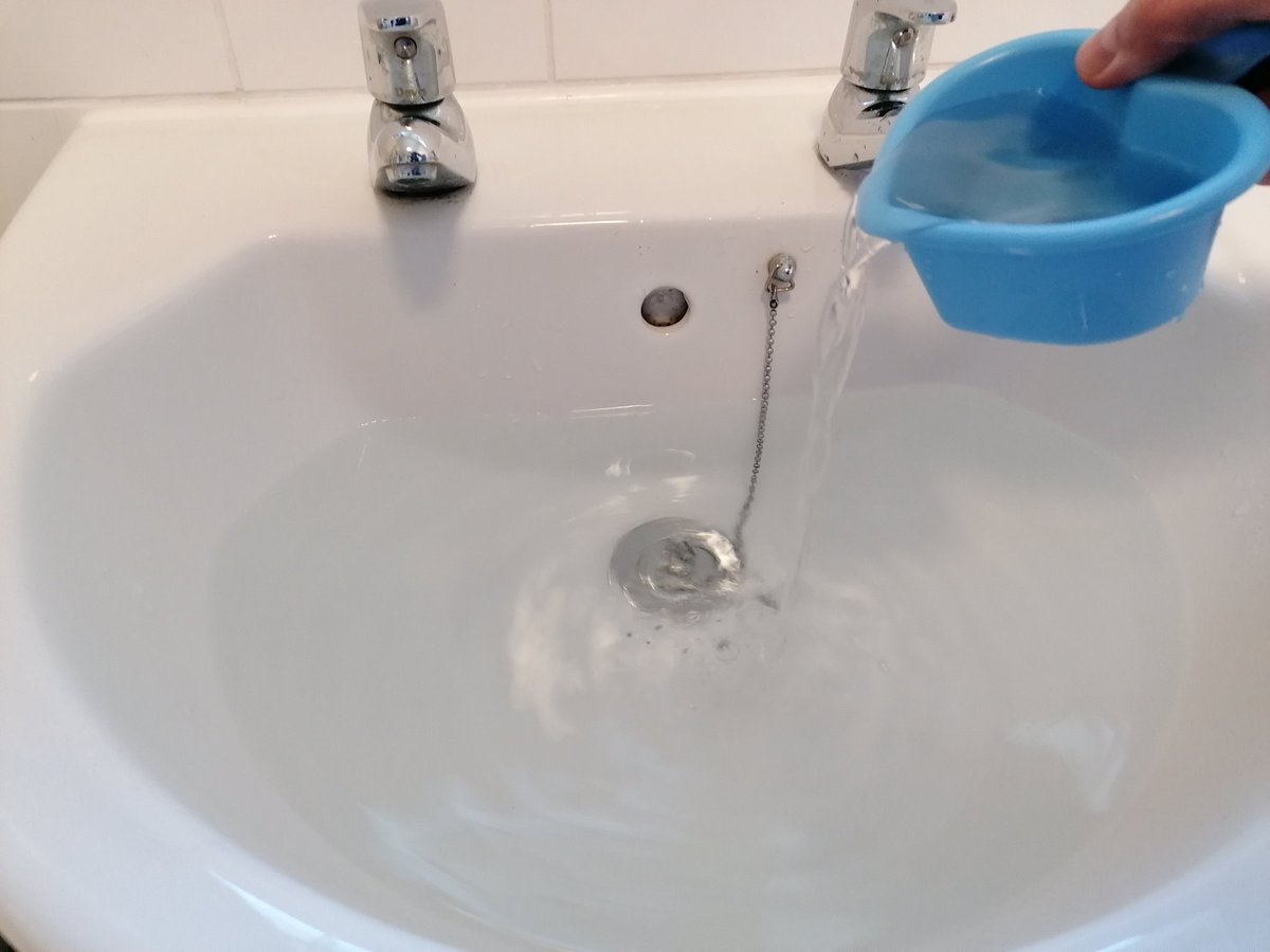 If I take some of the contaminated water and add to a fresh bowl, similar to air moving from contaminated space to an adjacent space the food colouring is difficult to see as it is so diluted. Note it is not a zero amount, but is much less than a room with pollutant source