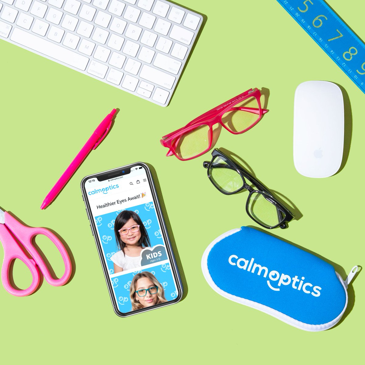 CalmOptics's tweet photo. The ultimate working from home essentials 💙📱#CalmOptics https://t.co/hEC3G7648k