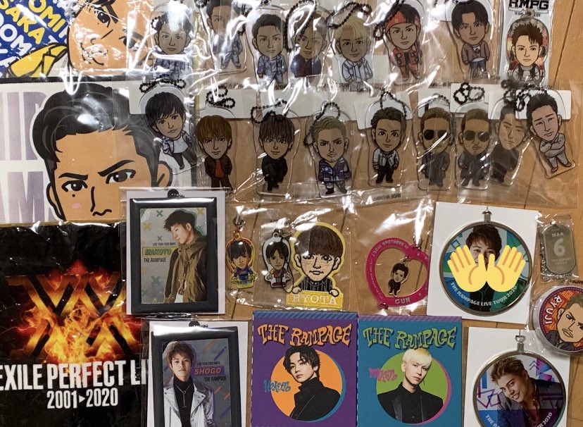 leyaleya03's tweet photo. @gene_ktys8 リプ失礼します！
この中で瀬口黎弥の背景ありと交換可能なものあるでしょうか？
複数可能です！！！！ https://t.co/cVHahqRxM6