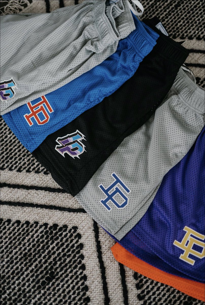 Inaka Power Pack. All three are extra large and barely worn. town