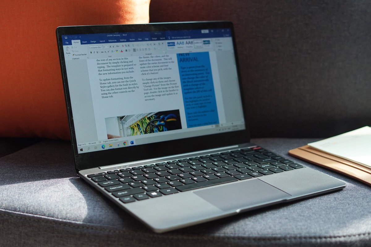 chuwidotcom's tweet image. What do you expect from a $439 notebook? 💻
Solid, full-metal body construction? Crystal-clear 2K resolution? Or storage to handle all your needs?
#CorebookPro has it's a performance laptop with no compromises.
Grab yours：bit.ly/2GF70lj
#chuwilaptop #businesslaptop