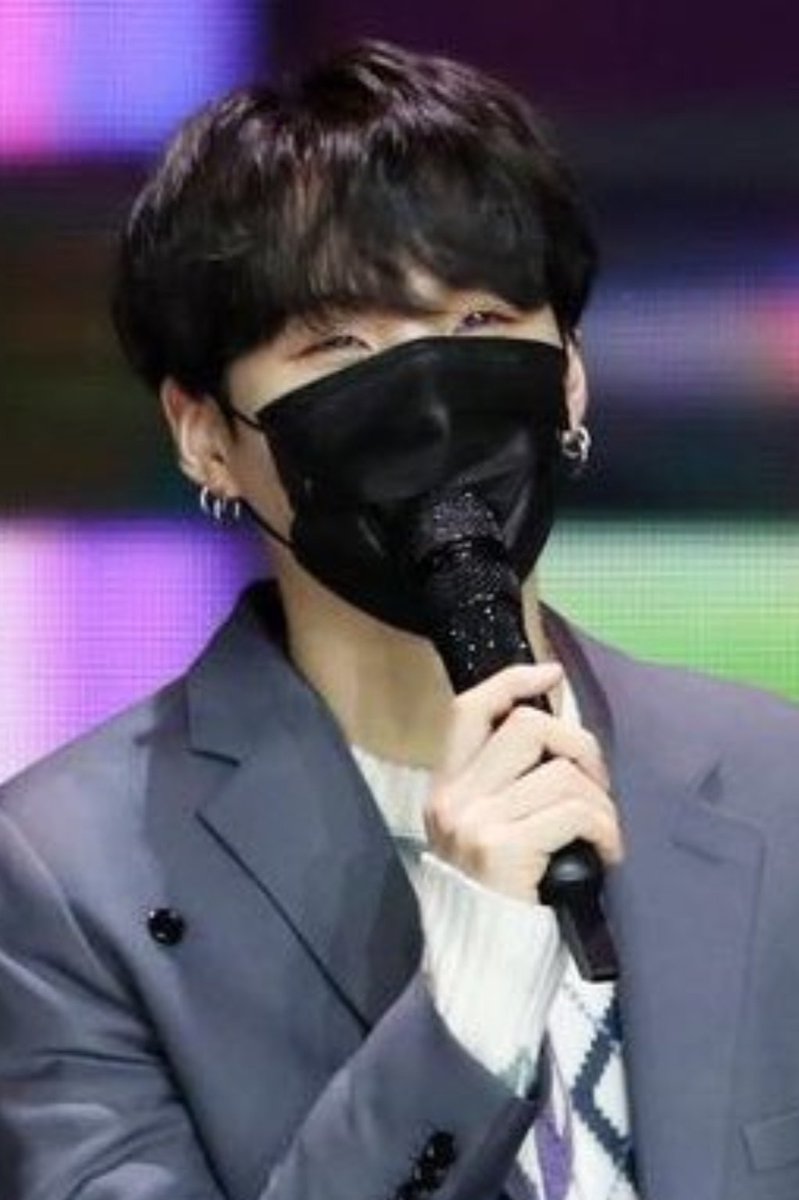 dolly 📚 closed tweet media