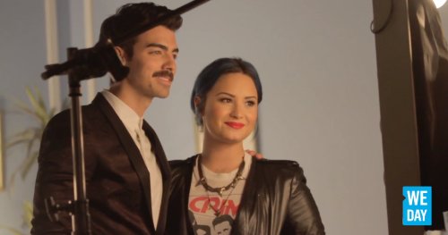 1st pic: Jemi for a promotional video (2014); 2/3: Jemi at the iHeartRadio Awards (2015); 4: Jemi with the rest of DNCE at the AMAs in 2015.