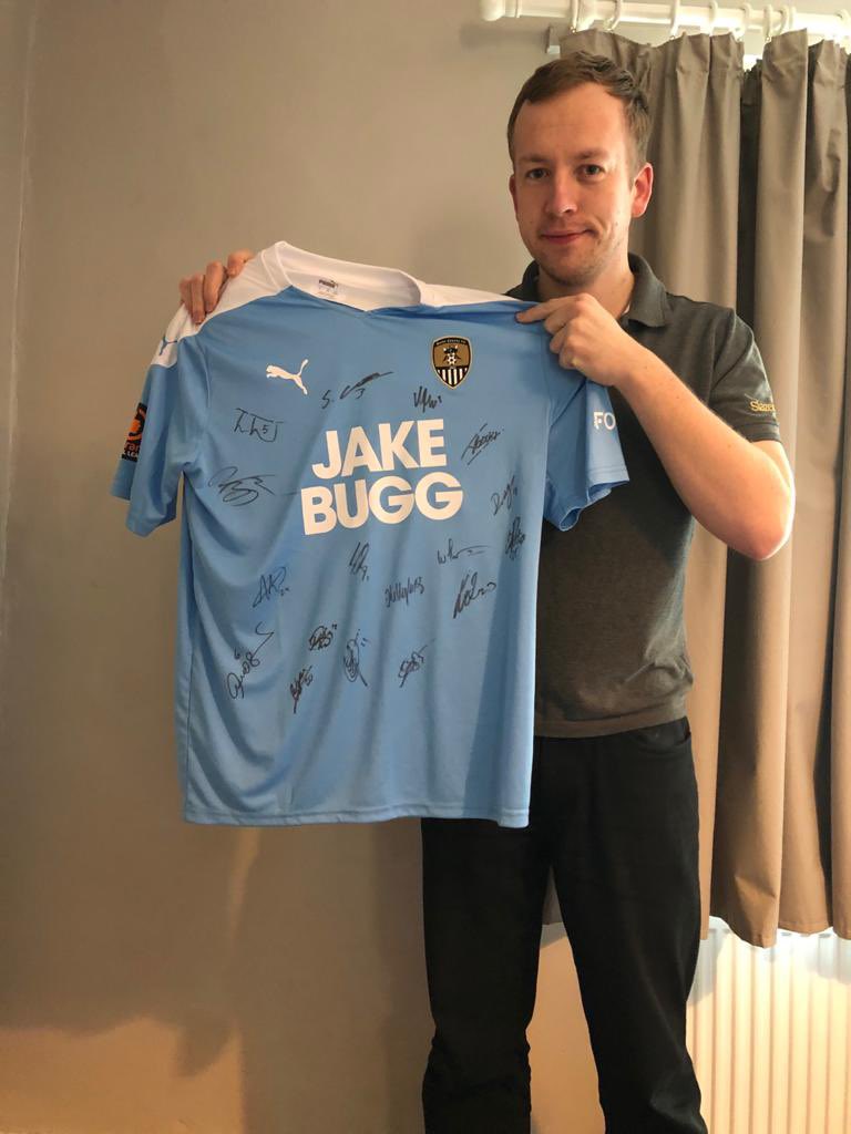 Jezza_NCFC's tweet photo. My prize arrived today! Thank you @FotMob it’s brilliant! #NottsCounty @Official_NCFC #JakeBug #Prize #FotMob #Football https://t.co/PHQ2JJ7Pr8
