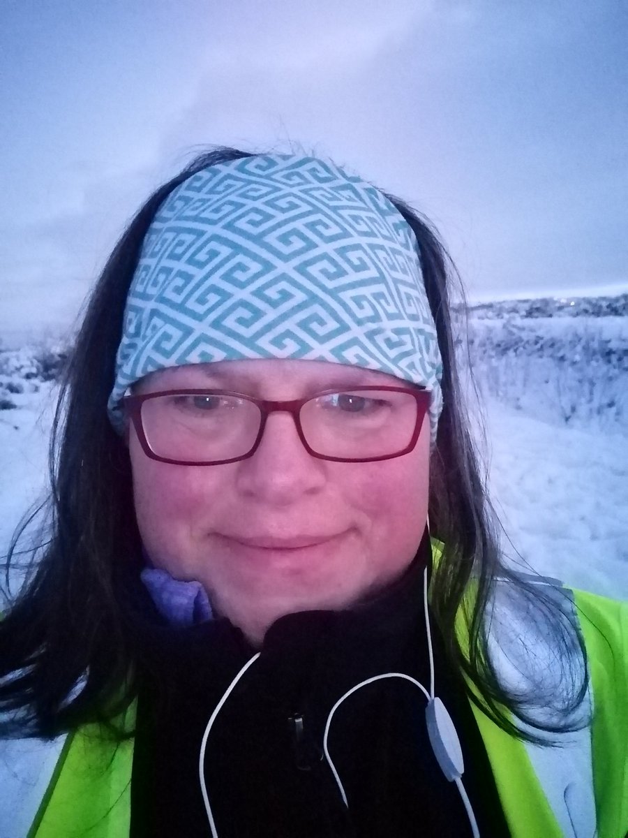 MarieUsborne's tweet photo. Fabulous morning walk in the snow and now joining over 11000 Usborne Organisers at the virtual The Next Chapter Usborne Conference.
#40yearsofwritingbetterstories #Usbornebooks #Winterwonderland #Cumbria #LakeDistrict https://t.co/ClAdPTVRpC