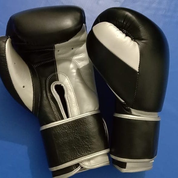 RexSports1's tweet photo. The Ultimate Customized REX Boxing Gloves ๐ฅ๐ฅ๐ฅ
With your "NAME" your "LOGO"
๐ DM us to inquire more!
Contact Detail:
WhatsApp: +92-300-1688988
Email: sales@rexsports.us
#boxingglovesonline #boxingglove #laceups #shine #potdesign #boxingpics #mmaglobal #boxers #your #logo https://t.co/eJZNAJyQvt