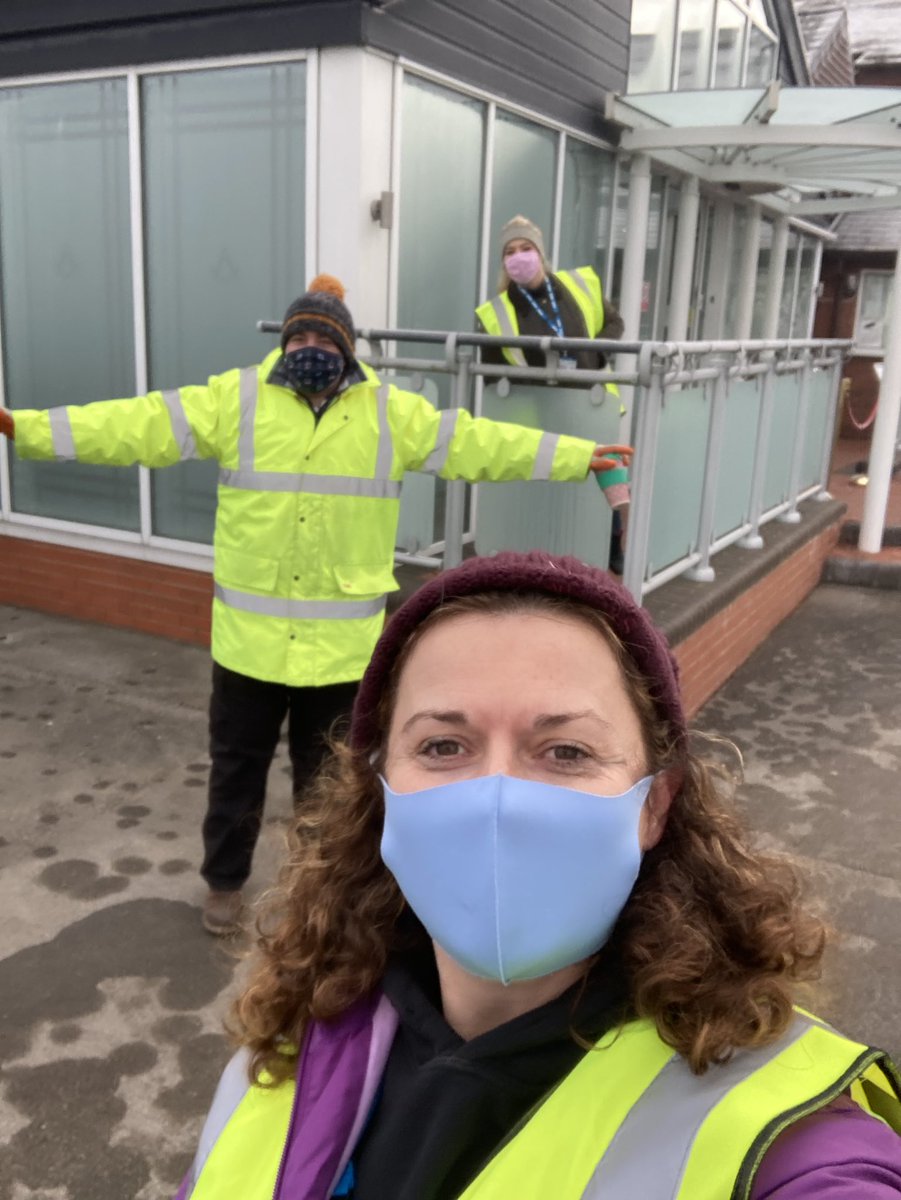 wheelyal's tweet image. Incredibly privileged to have worked with my team, primary care colleagues and volunteers at two #COVIDVaccination sites this week, long, cold days but blown away by the patients (most ov 90) who queued, were thankful,were jolly, so resilient! Very emotional #proudtoworkforthenhs