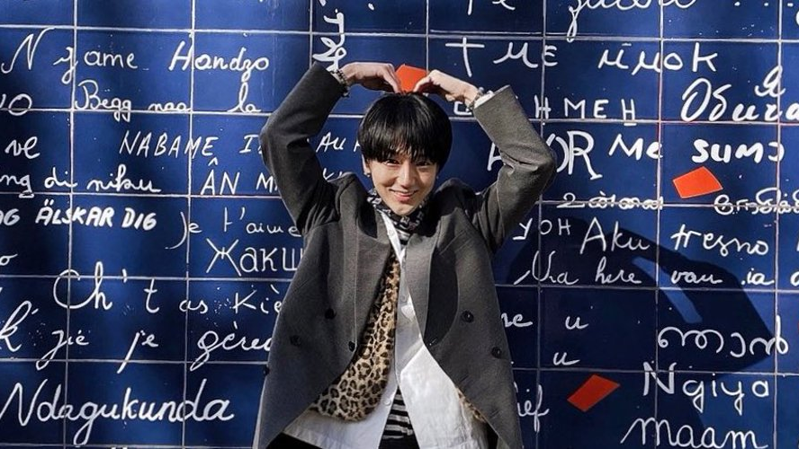 ysonthisday's tweet photo. Happy 2021! A little 🎁 for everyone as thank you for all the support over the last 6+ months! Here's all 7,380 pics of Yesung I've posted on ysonthisday so far! 💙 https://t.co/F1climKGOx https://t.co/blnfQAkkTH