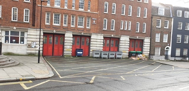 saveclerkenwell's tweet photo. Seven years today since @BorisJohnson closed the third busiest fire station in London to save pennies in council tax. It is still standing unsold at the cost of thousands of pounds each month to Londoners. @SadiqKhan reopen now and use the flats upstairs to offset the cost. https://t.co/xnj5Dv3h4y