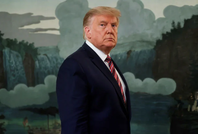 アカウントを凍結されたトランプ氏、他の方法で投稿するも即対応されるｗｗｗ