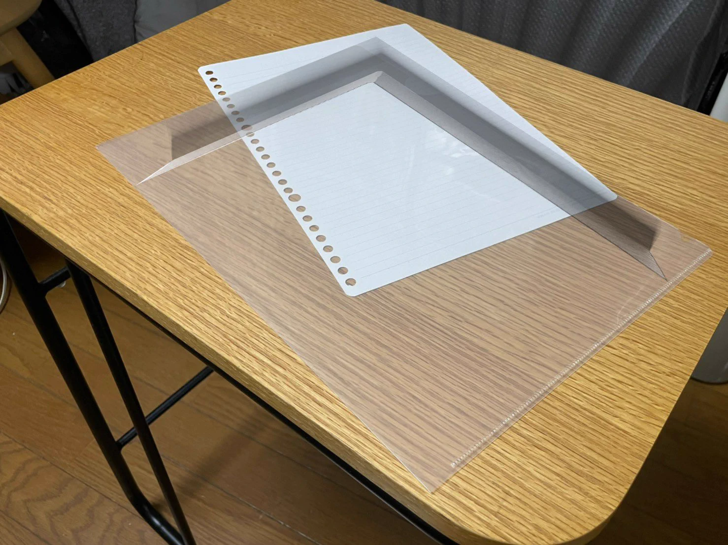 1枚で限界が来てしまう！新しいデザインのクリアファイルw