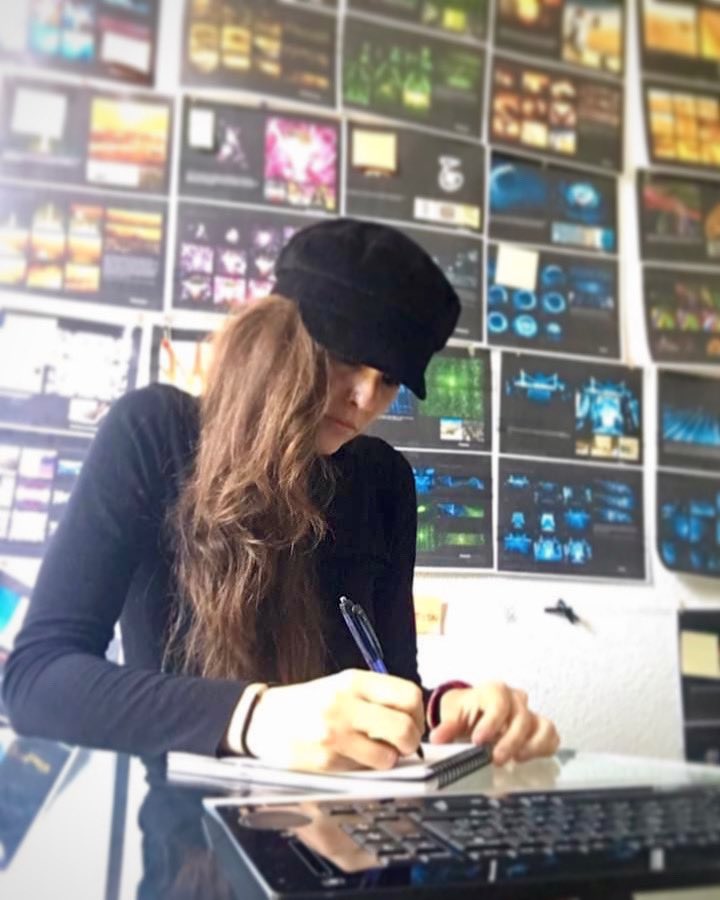 2021 brings winds of change! I completed a stage in addition to one of the projects I've been working on latest. A wonderful project that will be seen at World Expo Dubai 2021.
The best, the result, with amazing teamwork.

#expodubai2020 #SaudiArabia #pavilion #culture #art