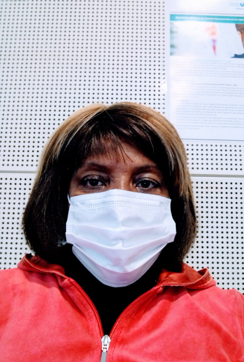 SoniaBEKO's tweet photo. #CODIV_19
#Vaccination 💉
#GrandeCauseNationale
🤩 C'est fait, aujourd'hui à 9h35 à Paris
#JeSuisVaccinée et #VOUS 😉
Le #Vaccin I C'est SIMPLE désire et tu l'auras !
MERCI à la superbe équipe qui m'a vacciné, INDOLORE, par le chef Service Hôtel Dieu Dr BATTEUX et Mme BAHIJA 👍🏼 https://t.co/YxPOObemM9