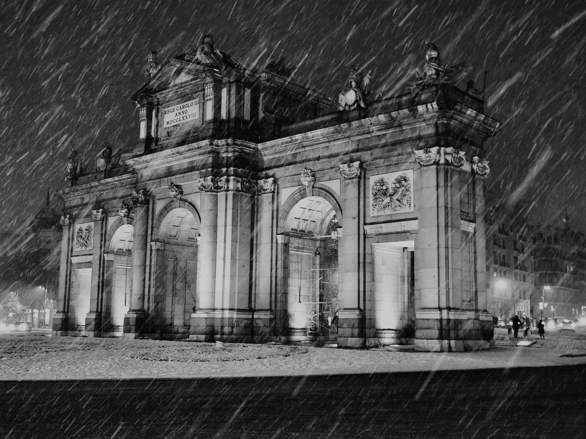 Las estampas de cuento de la #NevadaEnMadrid 
#Madrid 
#NieveenMadrid 
#Filomenamadrid 
#MadridNevado 
#madridnieve 
#NievaEnMadrid