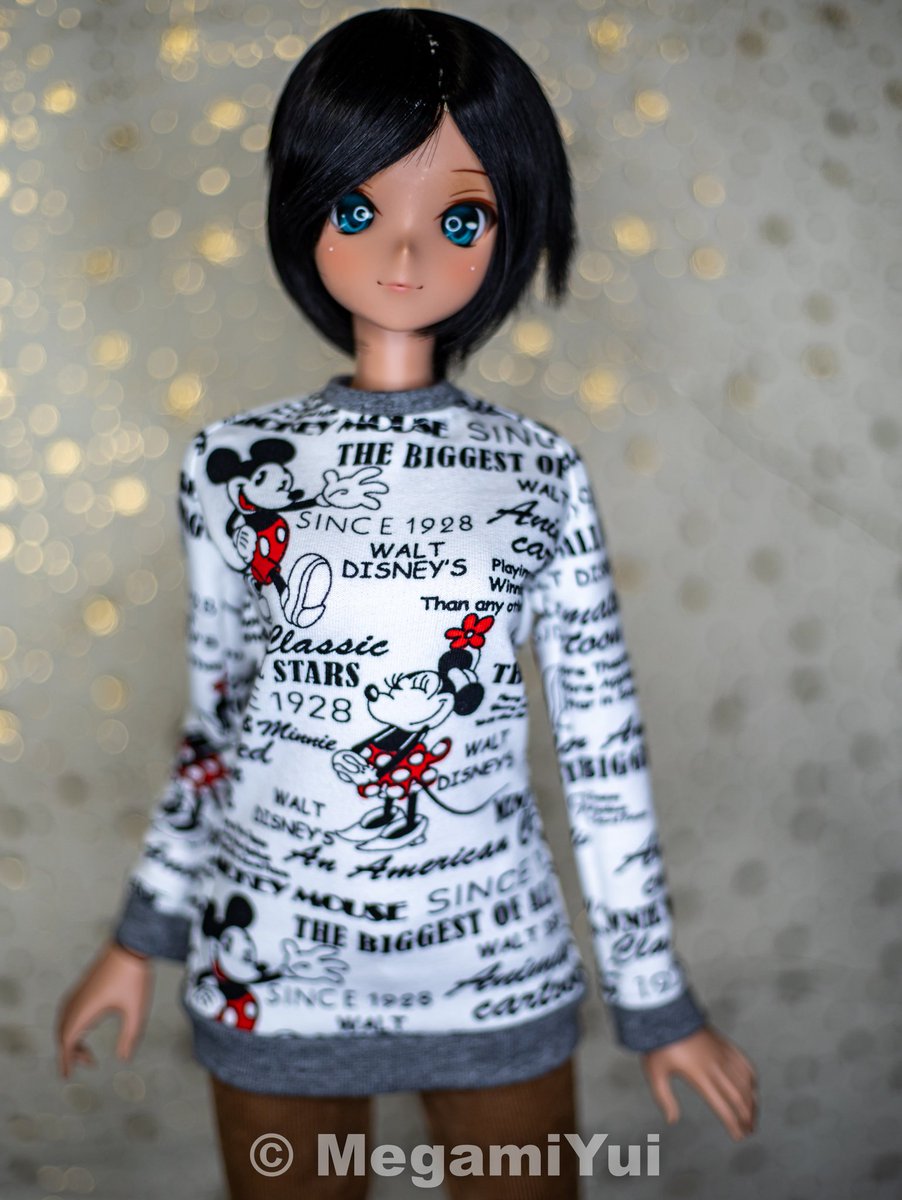 The_ilit's tweet photo. Working on a new sweatshirt pattern🪡
#smartdolls #smartdoll #dollclothes #dollsale #doll #dollinstagram #dollhandmade #dannychoo #megamiyui #megamileo #dollphoto  #dollphotography #culturejapan #fashiondoll  #スマートドール #smartdollpattern #dollpattern   #smartdollsana https://t.co/SsUqcMyGWi