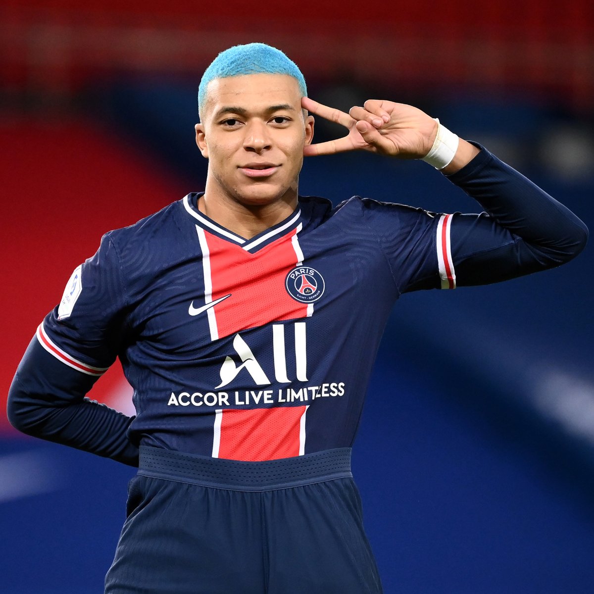 goal's tweet photo. You're in charge at Real Madrid ⚪️

You can sign ONE of these players 👇

Kylian Mbappe 🇫🇷
Mohamed Salah 🇪🇬
Son Heung-min 🇰🇷
Erling Haaland 🇳🇴
Neymar 🇧🇷
Marcus Rashford 🏴󠁧󠁢󠁥󠁮󠁧󠁿

Who do you choose? 🤔 https://t.co/Pj5mOve3dc