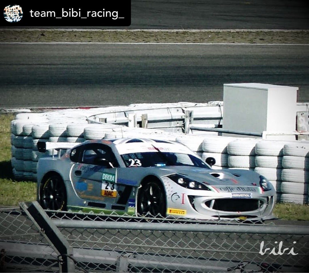 pirosports's tweet photo. #GinettaG55GT4 @GinettaCars
#CedricPiro #RobinFalkenbach
#ADACGT4Germany #PiroSports
#CaffedItalia #RSImportExport
#Besaplast #AFI_Bautraeger @FRIUM
@ADAC @gtmasters @GTPlaceFB
πΈ #TeamBibiRacing https://t.co/5gtsdSDGTU