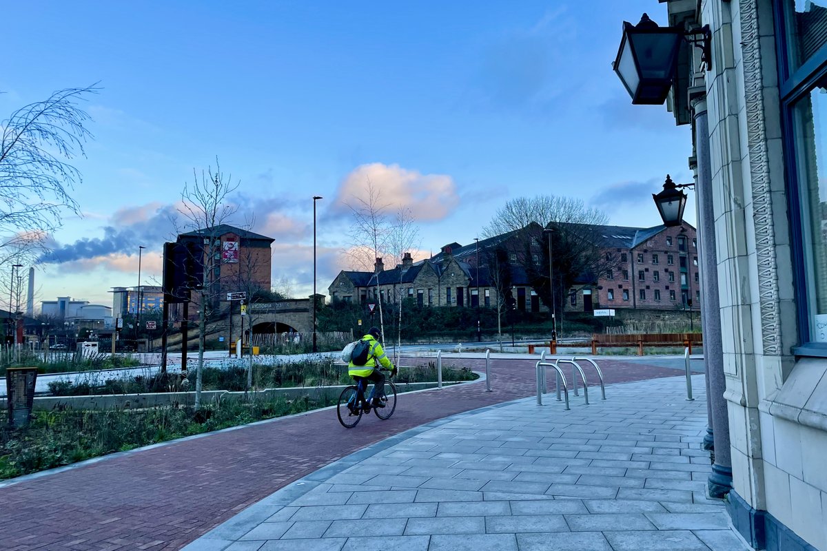 Some impressive bike infra going in all over Sheffield Reasonable desire lines and clear distinction between road (), bike track (), and footpath ()Will post more pics soon, as this is 1st class stuff for the UK (normal in Netherlands, I know!)