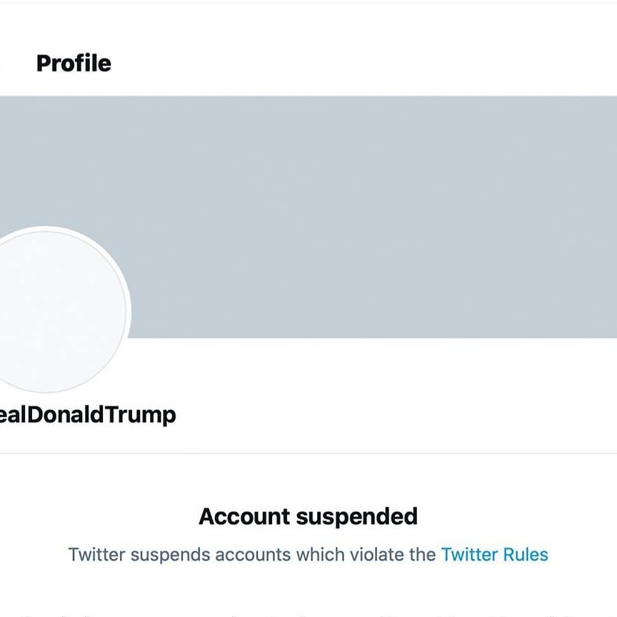 WorldWideStori's tweet photo. Twitter has permanently suspended President Trump’s account due to “the risk of further incitement of violence,” the company said. @worldwidestori

#news #worldnews #worldwidestori #worldwidestories #usa🇺🇸 #trump2020 https://t.co/600LJdWzM0
