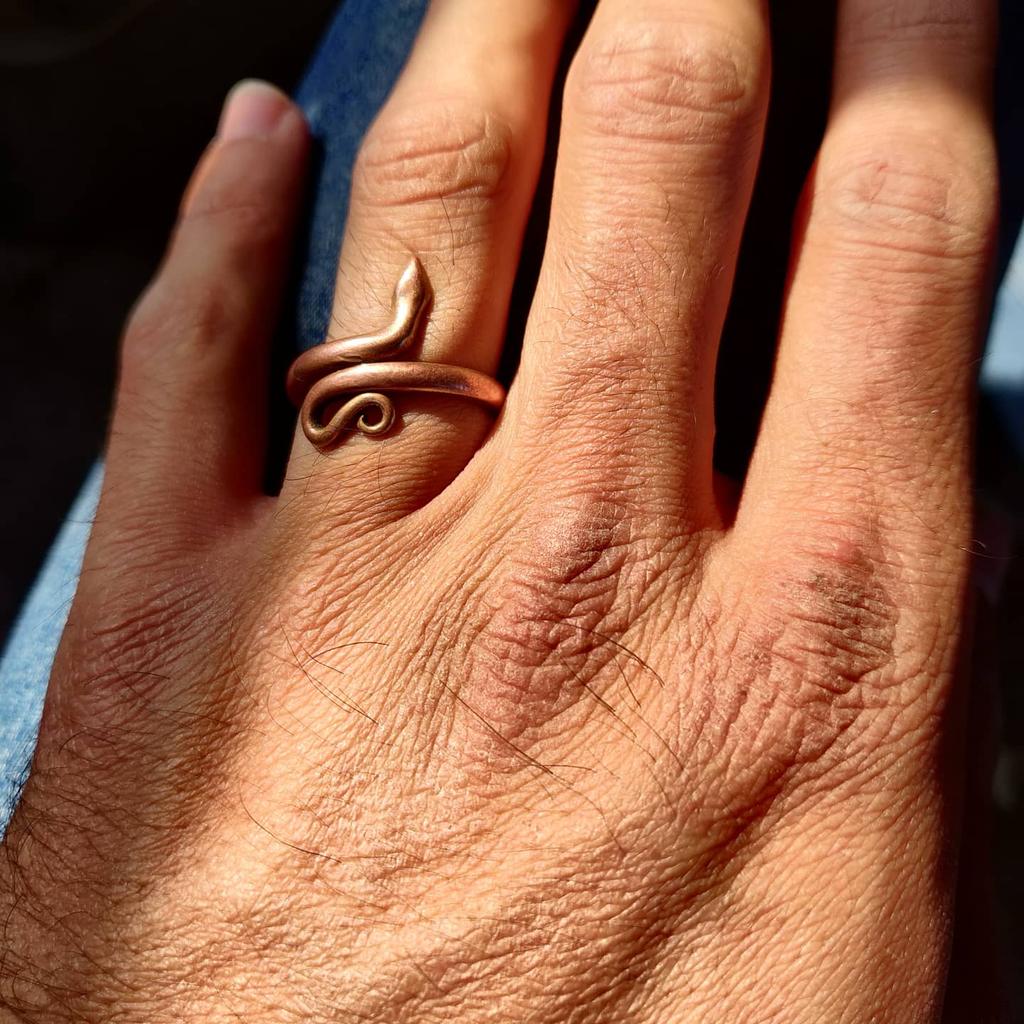 इस ऊँगली में अंगूठी कभी न पहनें | Never wear a ring on this finger | इस  ऊँगली में अंगूठी कभी न पहनें | Never wear a ring on this finger सद्‌गुरु
