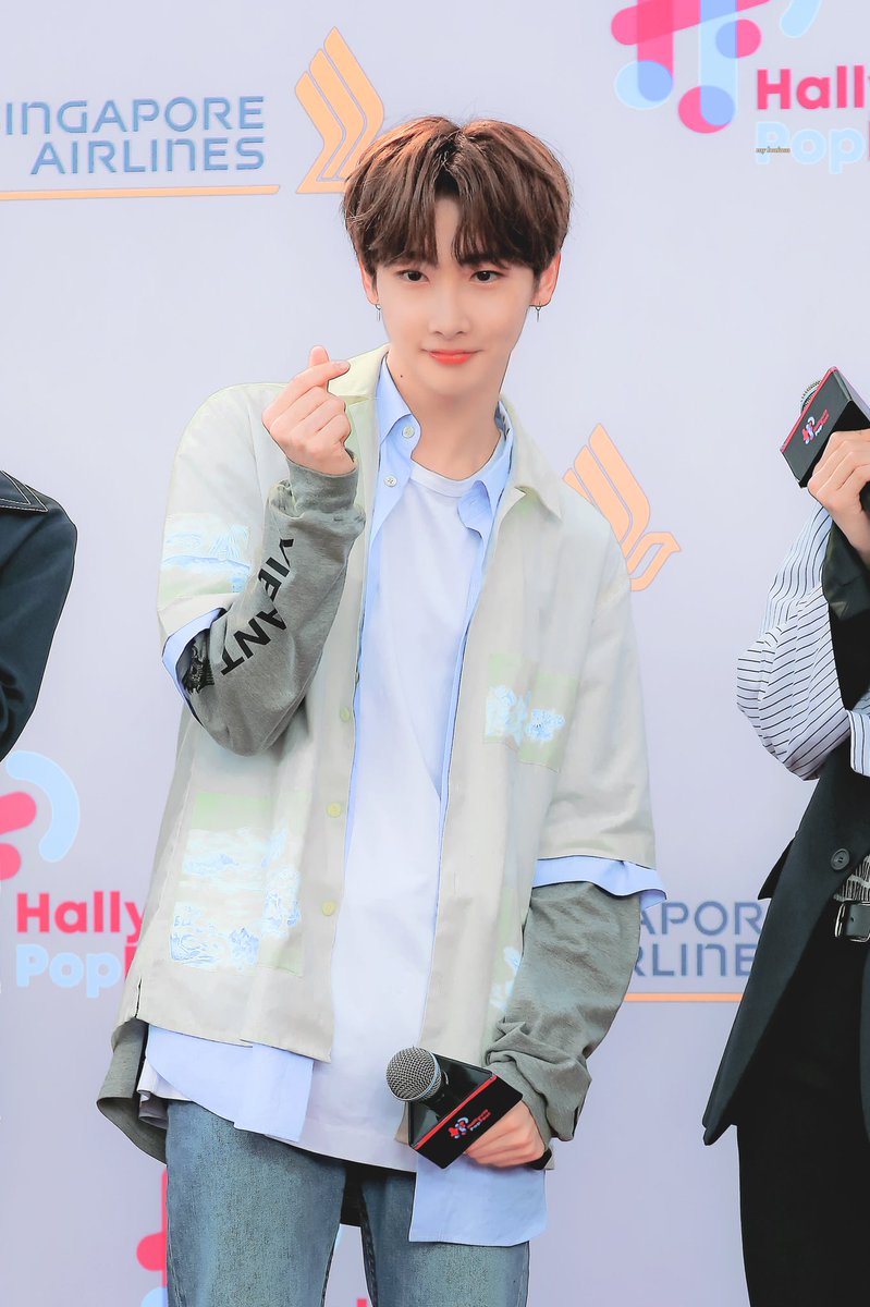 VERIVERY0810's tweet photo. #VERIVERY2ndAnniversary 
#베리베리 #VERIVERY #호영 #HOYOUNG https://t.co/SbMrSpRD2p