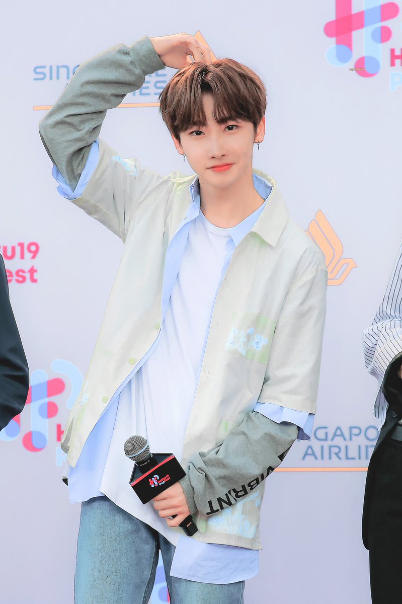 VERIVERY0810's tweet photo. #VERIVERY2ndAnniversary 
#베리베리 #VERIVERY #호영 #HOYOUNG https://t.co/SbMrSpRD2p