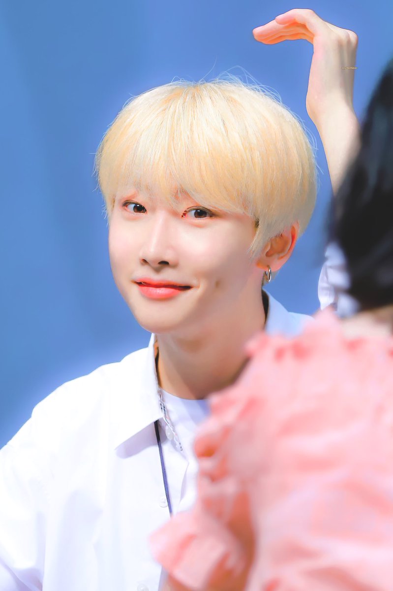 VERIVERY0810's tweet photo. #VERIVERY2ndAnniversary 
#베리베리 #VERIVERY #호영 #HOYOUNG https://t.co/cylxA7mwn6