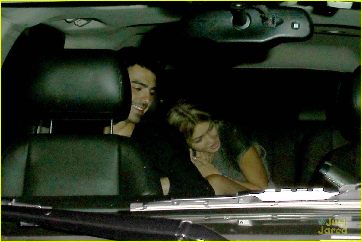 Other pictures of Joe dating Gigi Hadid.