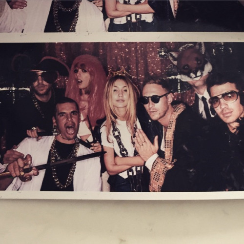 Other pictures of Joe dating Gigi Hadid.