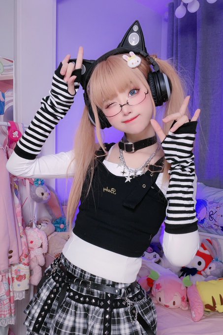 Twitterのコスプレ画像33