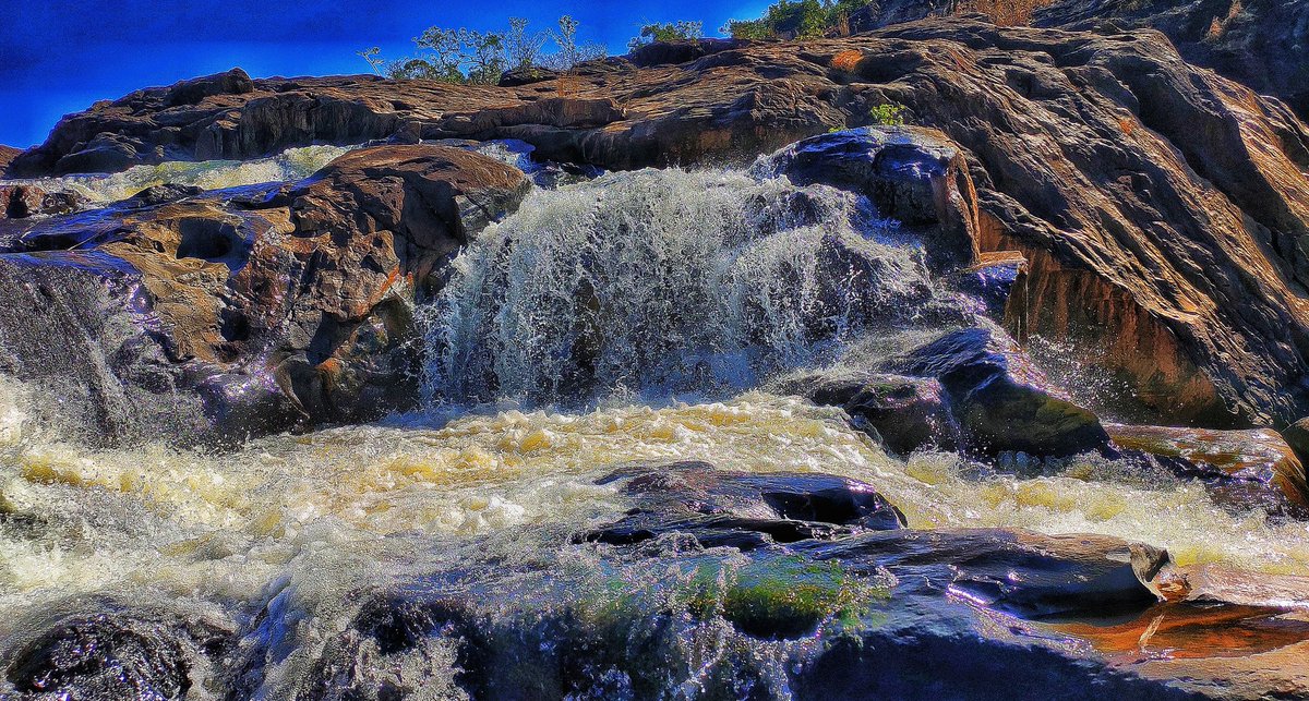 Khusbu__Agarwal's tweet photo. The Duduma waterfalls!!
#odishatourism #travelphotography
#photographylovers #waterfallsofodisha https://t.co/LFR4P5aHsn