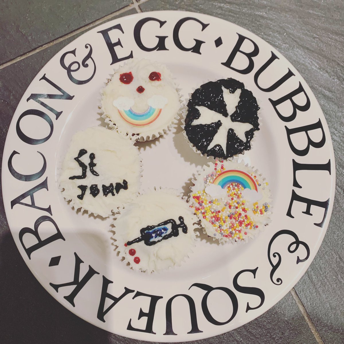 McCorkellC's tweet image. It’s much harder than it looks on #BakeOff 😂 #BCD5. BAKE 5 🧁, CARE for 5, DONATE £5 to @stjohnambulance justgiving.com/fundraising/ba…