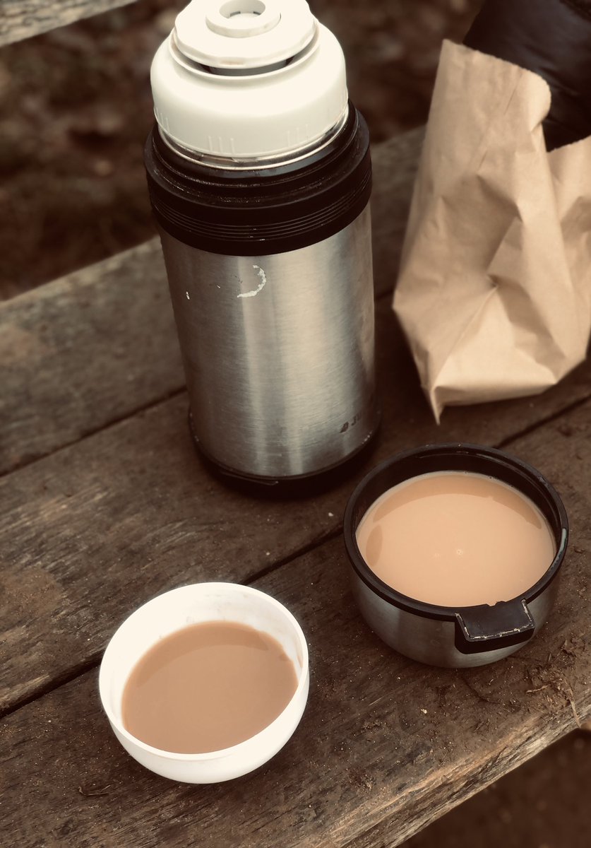 cm_charu's tweet photo. Muddy boots , woolly hat &amp; masala chai on my foggy walk across the gorgeous #surreydowns this morning #SaturdayMorning #EveryoneNeedsNature https://t.co/tKk27SRsOY