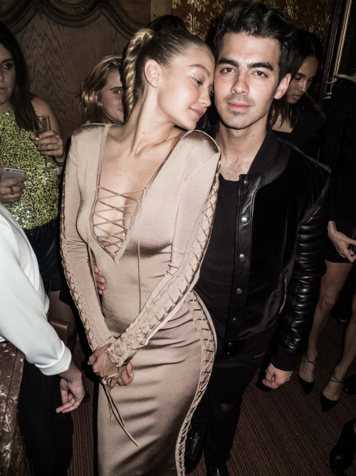 Joe and Gigi then went to Paris for the Paris Fashion Week.