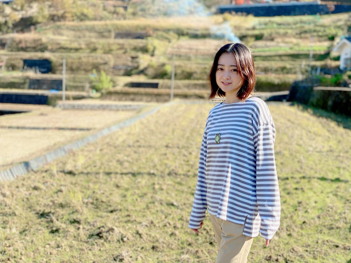 公式 にじいろカルテ Dvd Blu Ray発売決定 皆さま こんばんは 各地で積雪もみられ 寒い日が続いていますね ぽかぽかとあたたかい日の オフショットをプレゼントします 雪乃さんの優しい笑顔 素敵です にじいろカルテ 安達