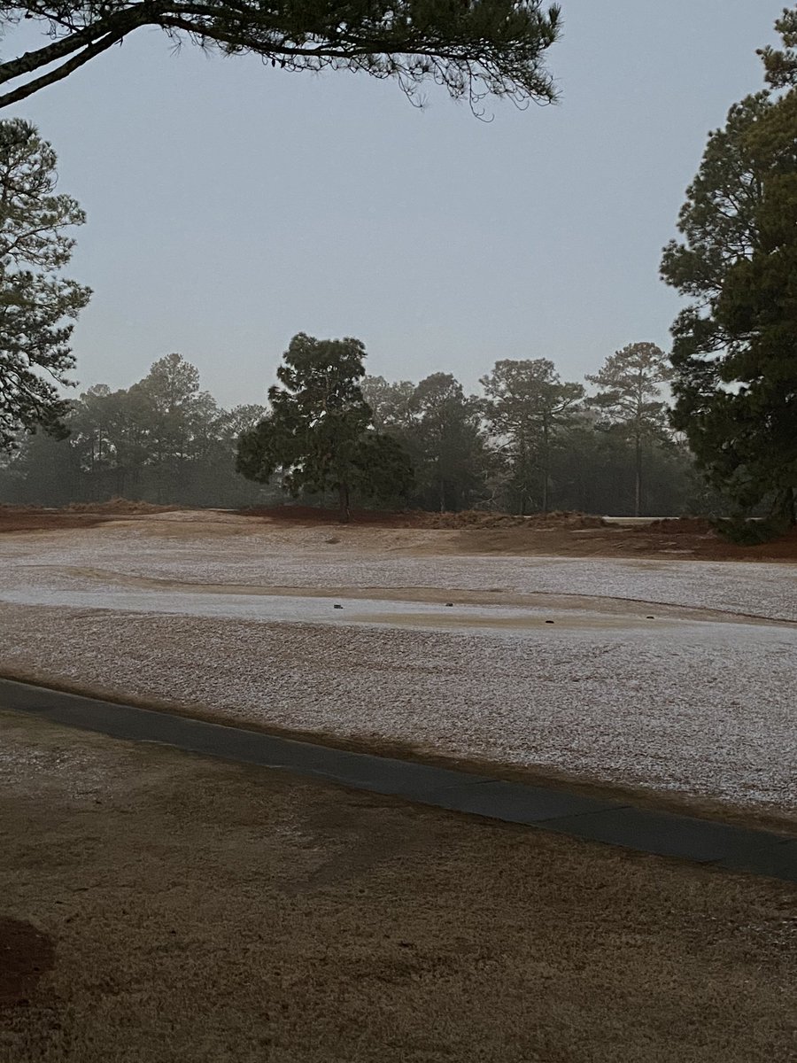 CFort7's tweet photo. Frost delay @PinehurstResort   First to call it... https://t.co/VIKcs5XRwd