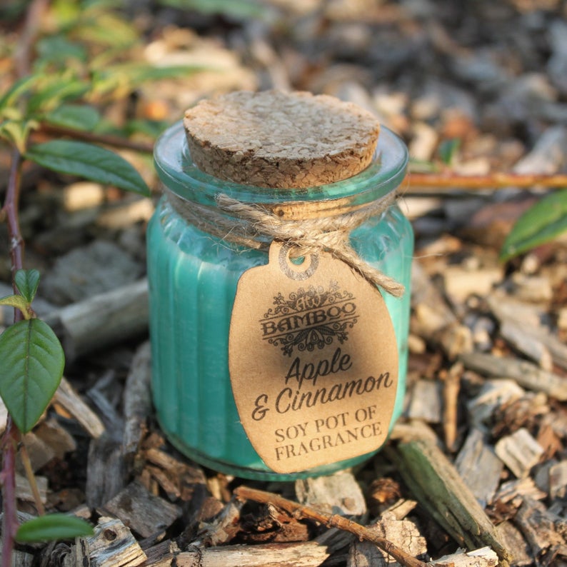 romfordcandles's tweet photo. #WIN 2 X Apple &amp; Cinnamon #Soy #Candle Pots. To enter you must reside in the UK, be 18+ and follow our Twitter Page &amp; Retweet this post. Our #Competion #Winner will be drawn at random on 31 January 2021. Good Luck 😀 https://t.co/9IzGfNTPJ3